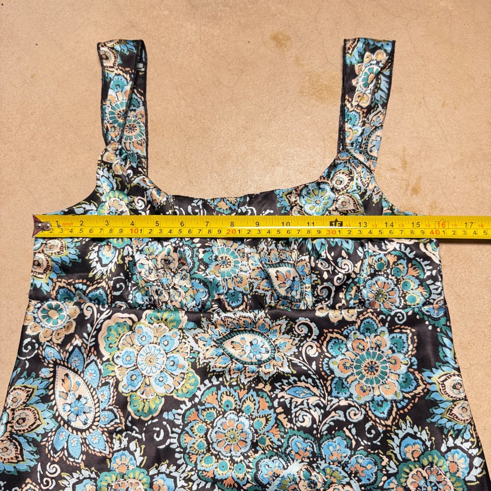 Self Esteem Womens Paisley Floral Asymmetrical Hem Tank Top - Picture 4 of 7